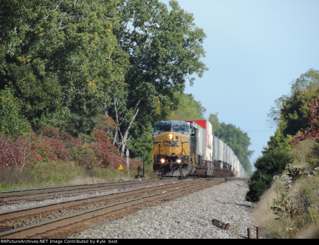 CSX 7846 on I001